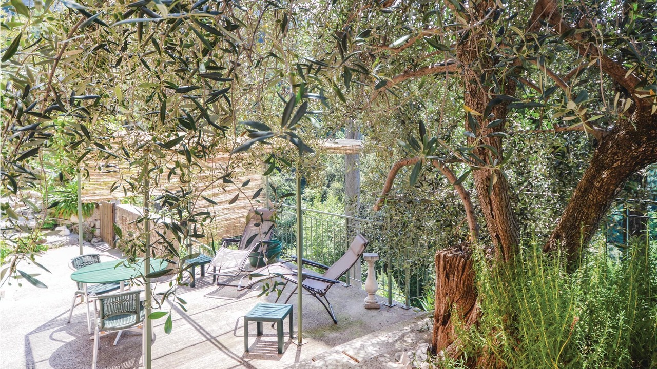 Photo of Others in Porcio