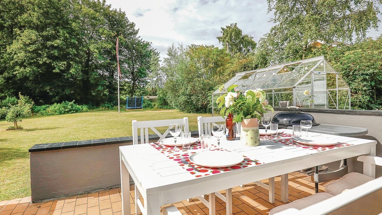 Photo of Others in Snogebaek