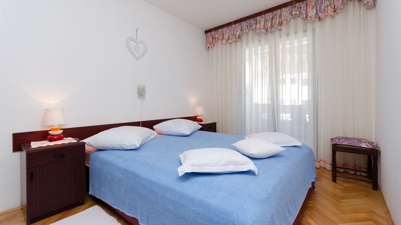 Photo of Bedroom in Punat