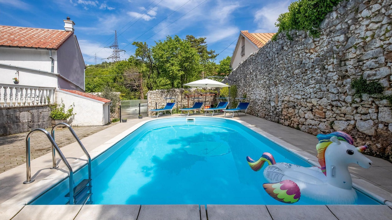 Photo of Outdoor in Praputnjak