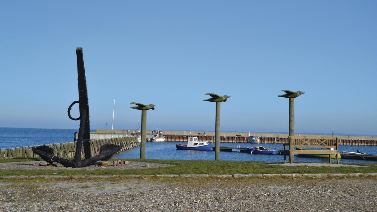 Photo of Others in Hvalpsund