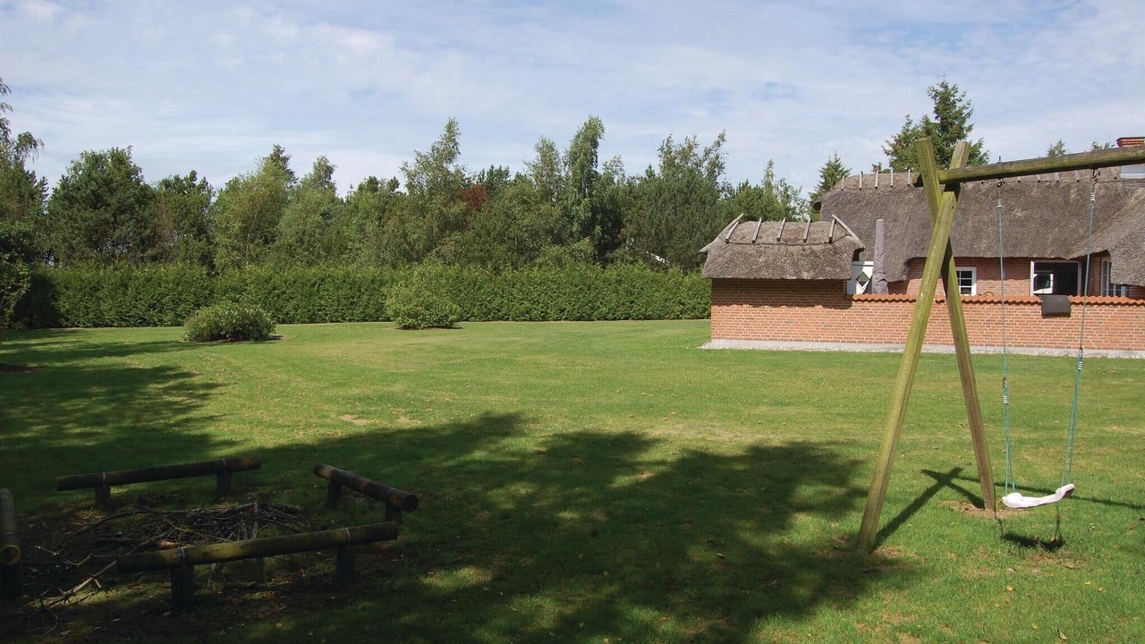 Photo of Others in Bøtø By