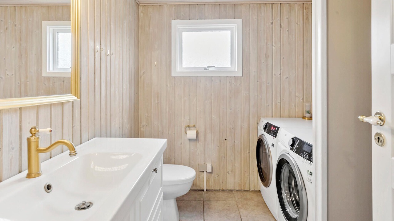 Photo of Bathroom in Dannemare