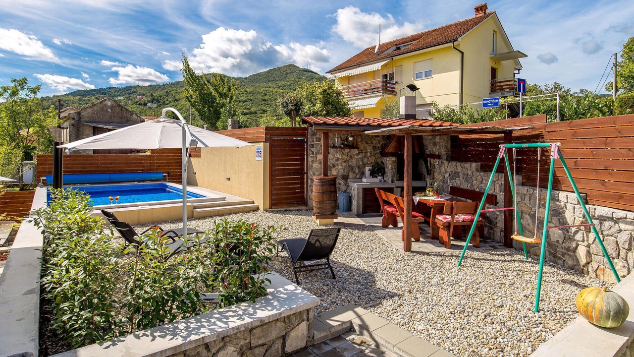 Photo of Outdoor in Mihotici