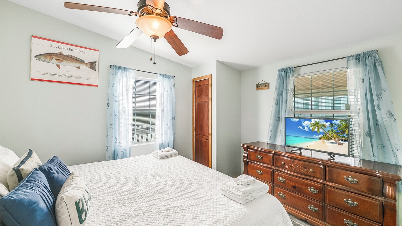 Photo of Bedroom in Leeward Sands