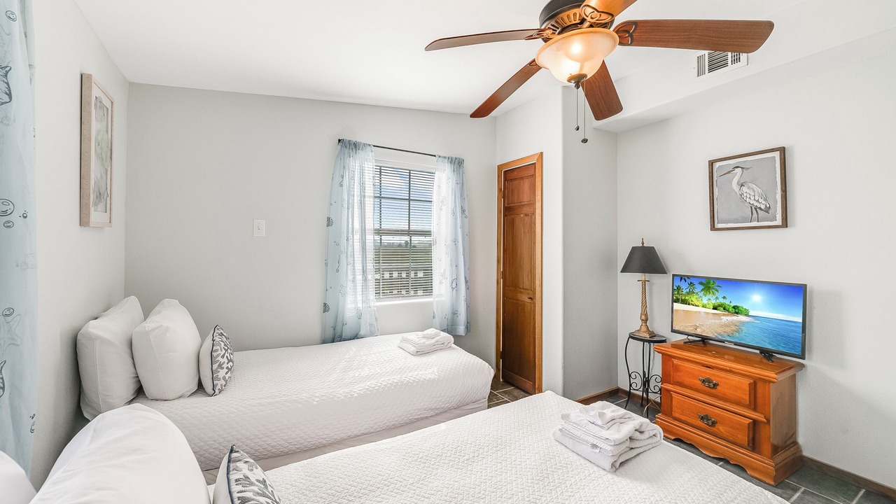 Photo of Bedroom in Leeward Sands