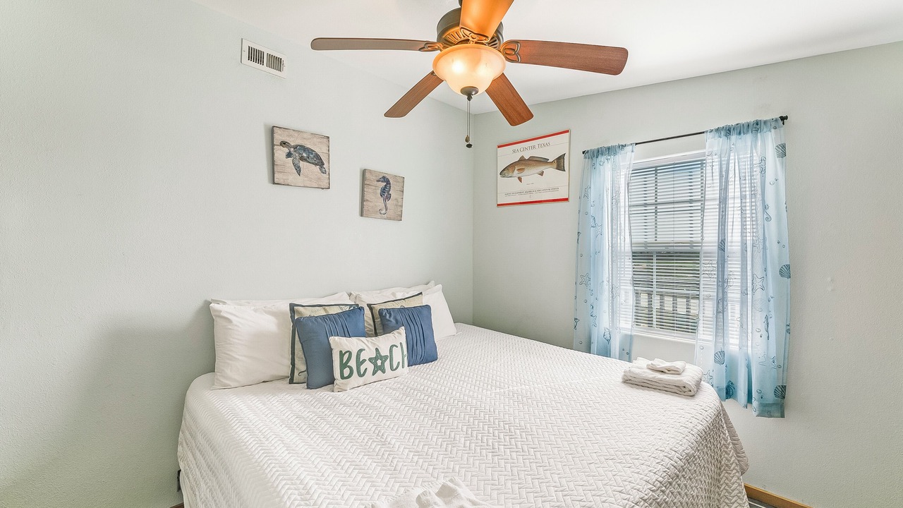 Photo of Bedroom in Leeward Sands