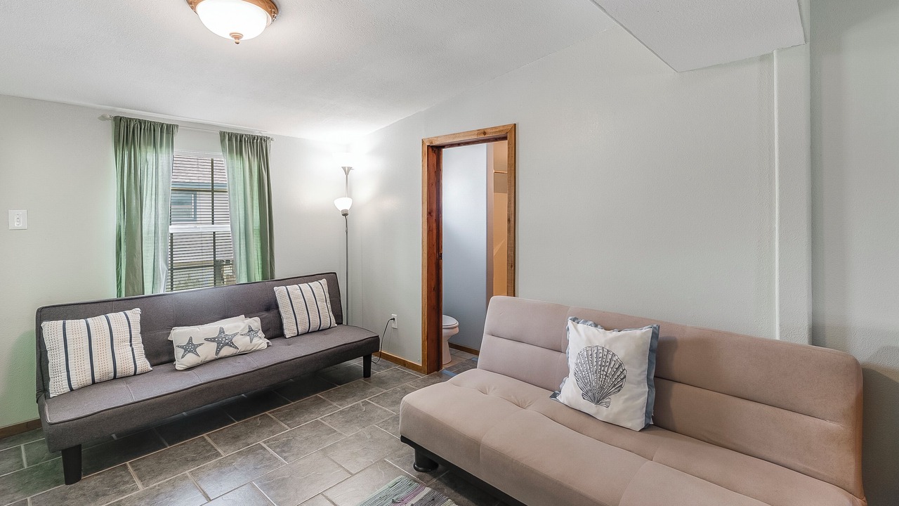 Photo of Livingroom in Leeward Sands