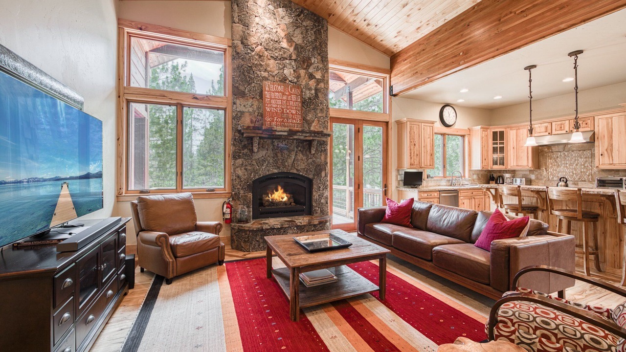Photo of Livingroom in Truckee