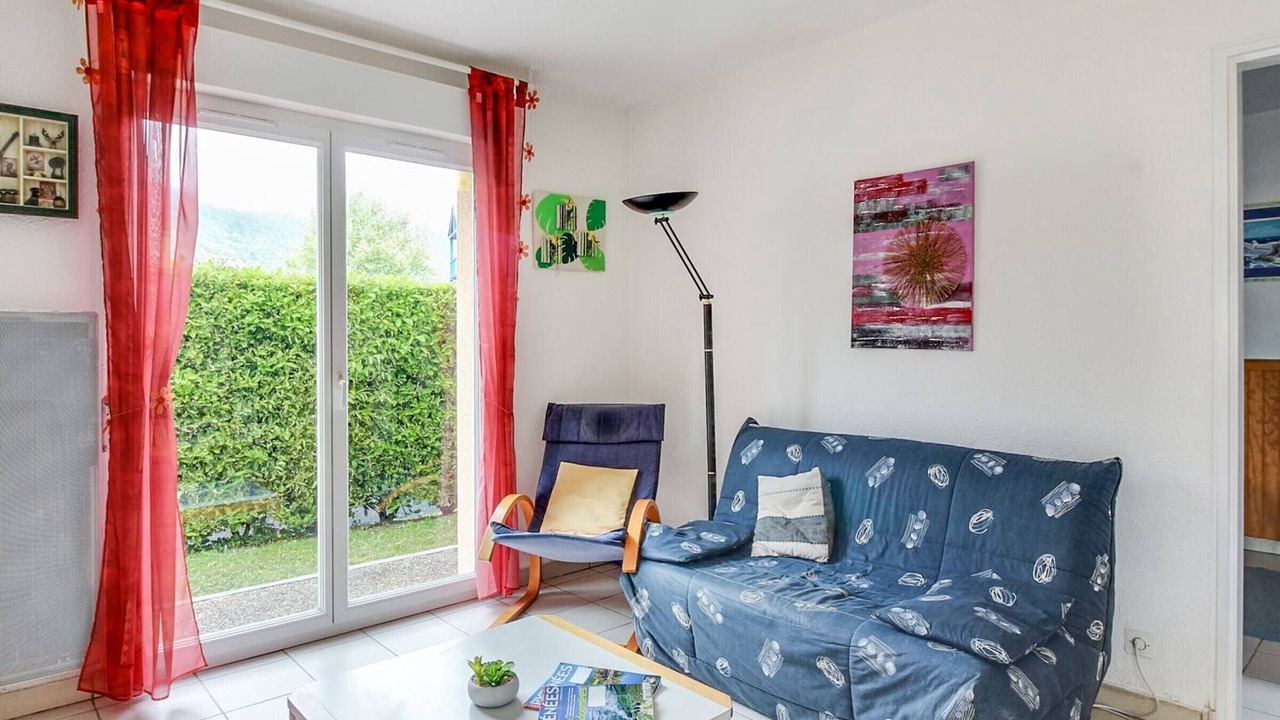 Photo of Livingroom in Esquieze-Sere