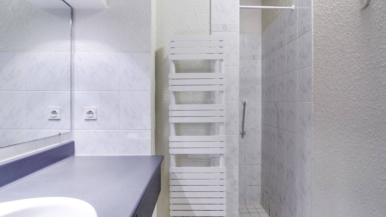 Photo of Bathroom in Esquieze-Sere