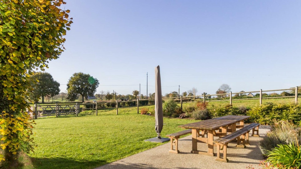 Photo of Outdoor in Le Guislain