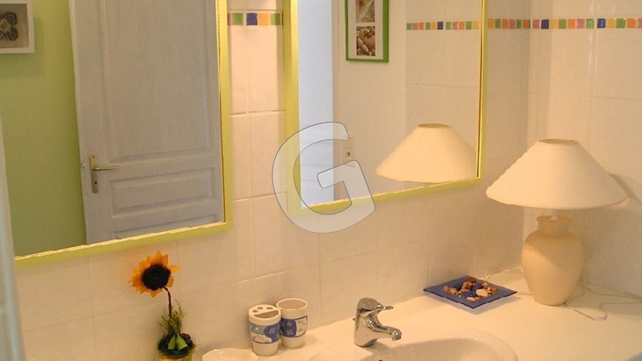Photo of Bathroom in Angles