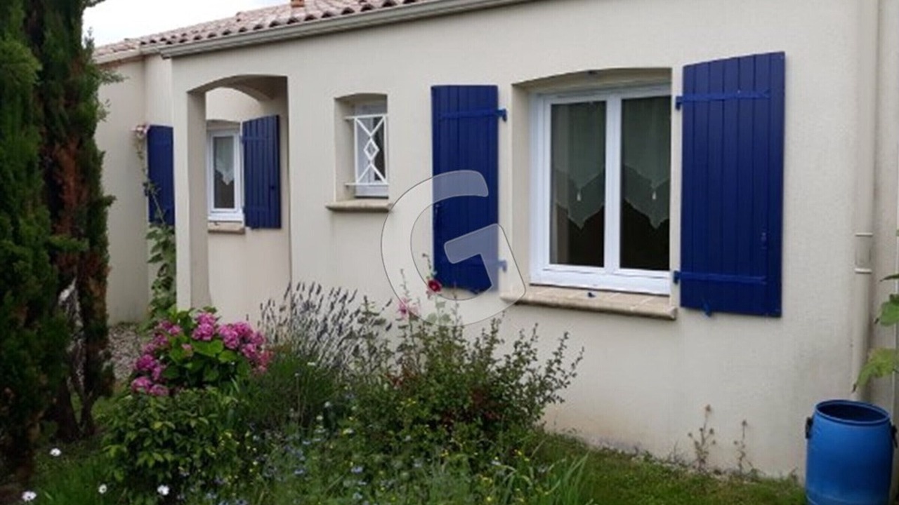 Photo of Outdoor in Angles