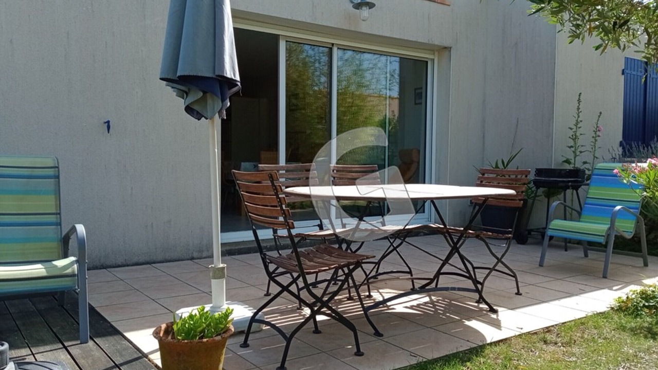 Photo of Outdoor in Angles