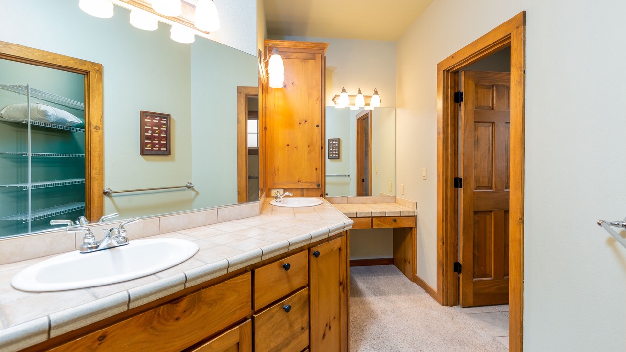 Photo of Bathroom in Deer Park