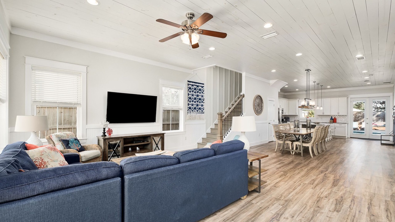 Photo of Livingroom in Crystal Beach