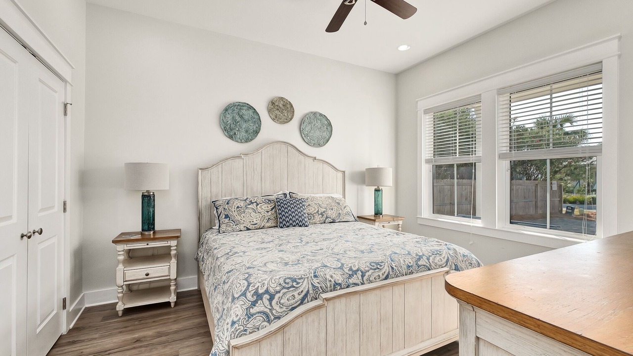 Photo of Bedroom in Crystal Beach
