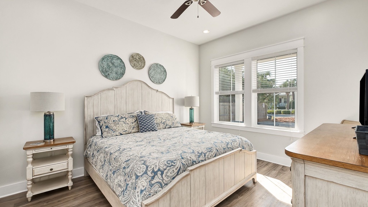 Photo of Bedroom in Crystal Beach