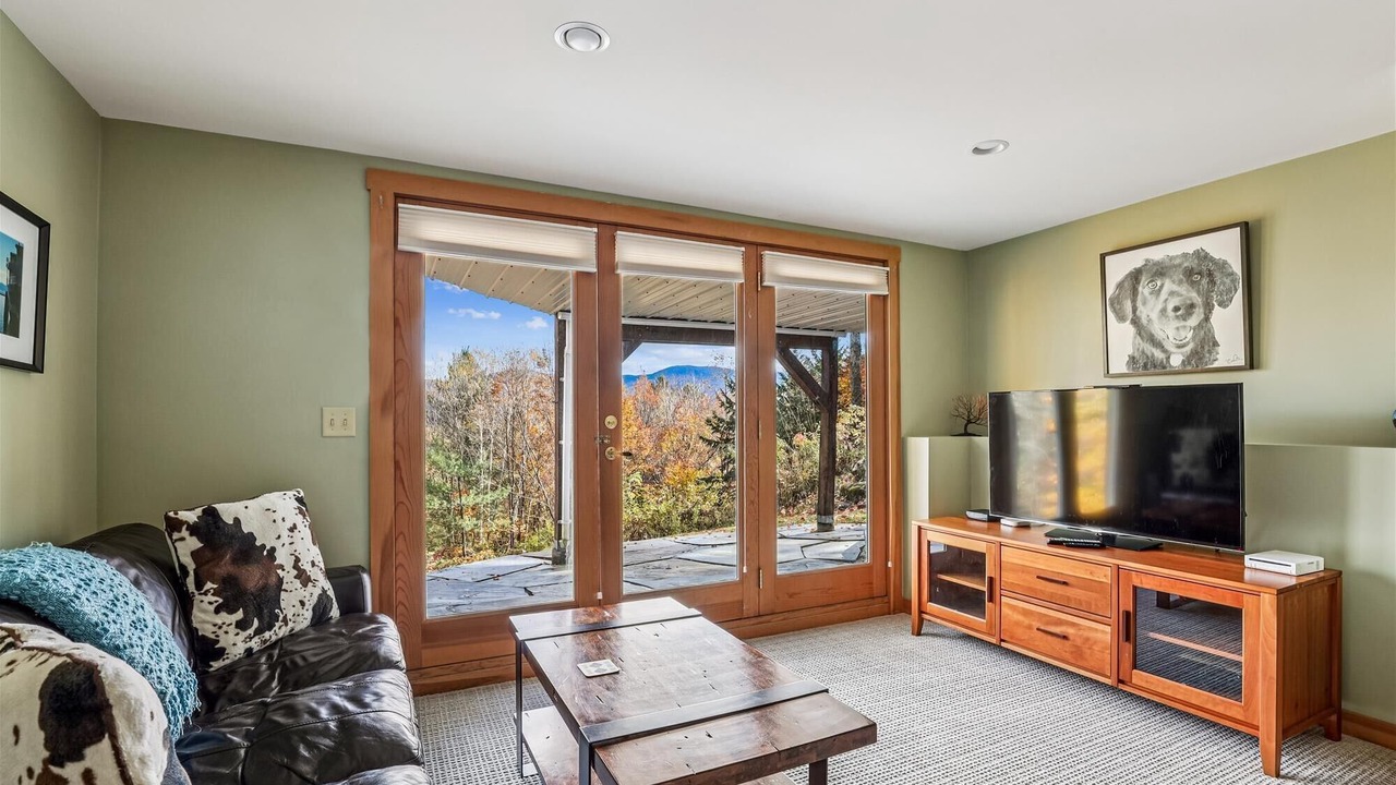 Photo of Livingroom in Stowe Area