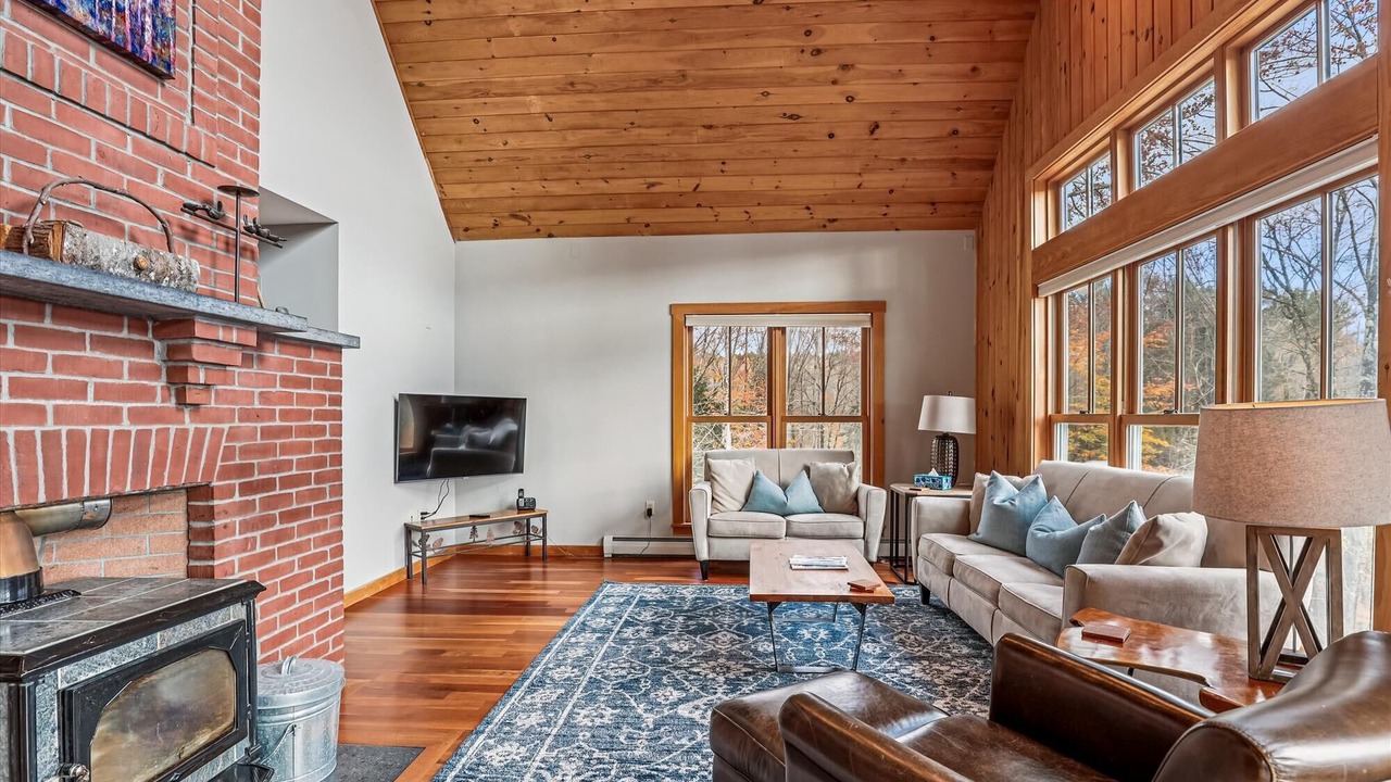 Photo of Livingroom in Stowe Area