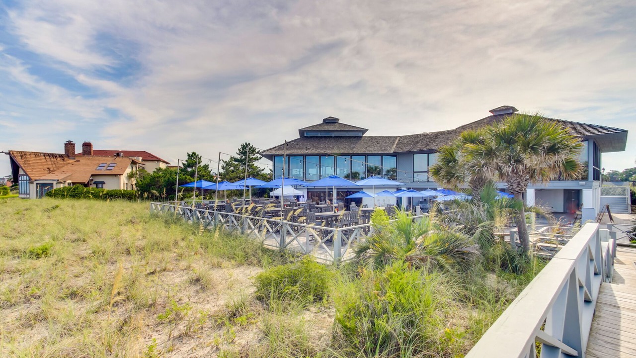 Photo of Patio Balcony in Debordieu Colony