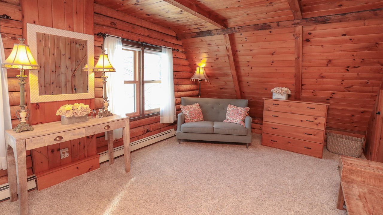 Photo of Livingroom in Canandaigua