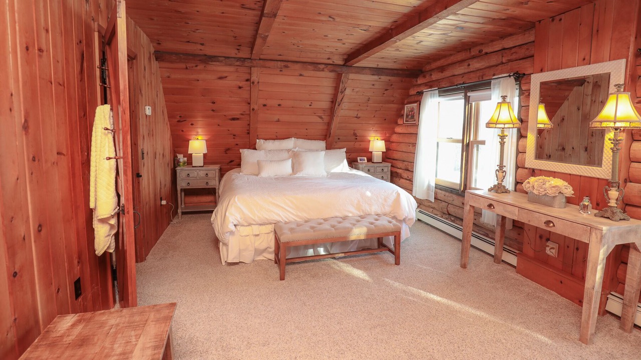 Photo of Bedroom in Canandaigua