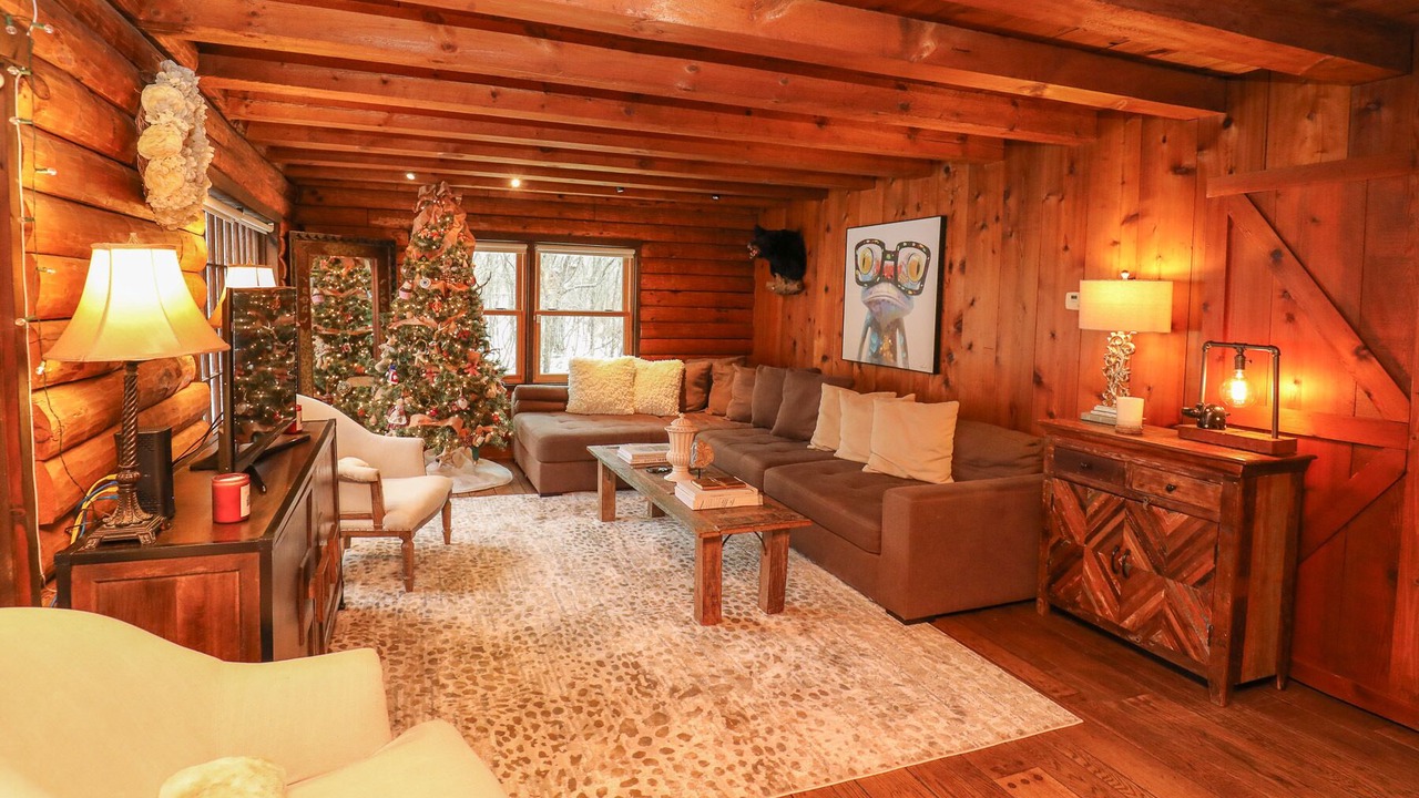 Photo of Livingroom in Canandaigua