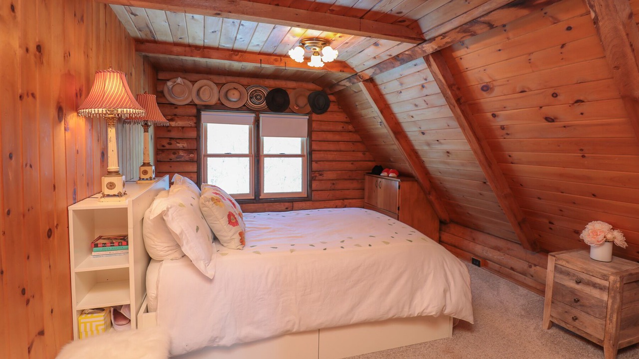 Photo of Bedroom in Canandaigua