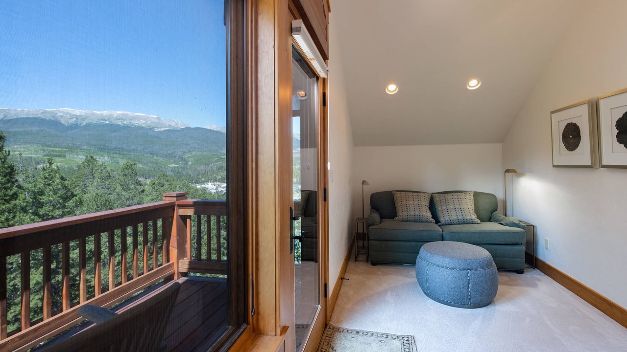 Photo of Livingroom in Breckenridge