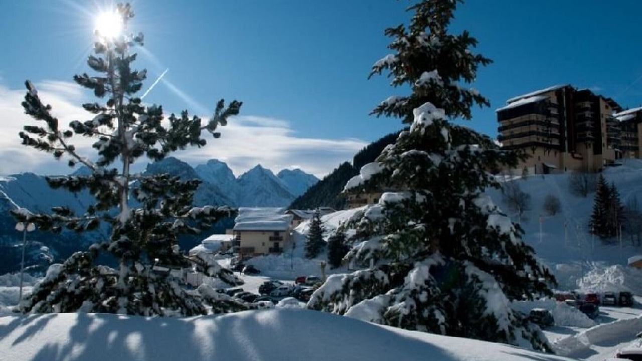 Photo of Outdoor in Auris