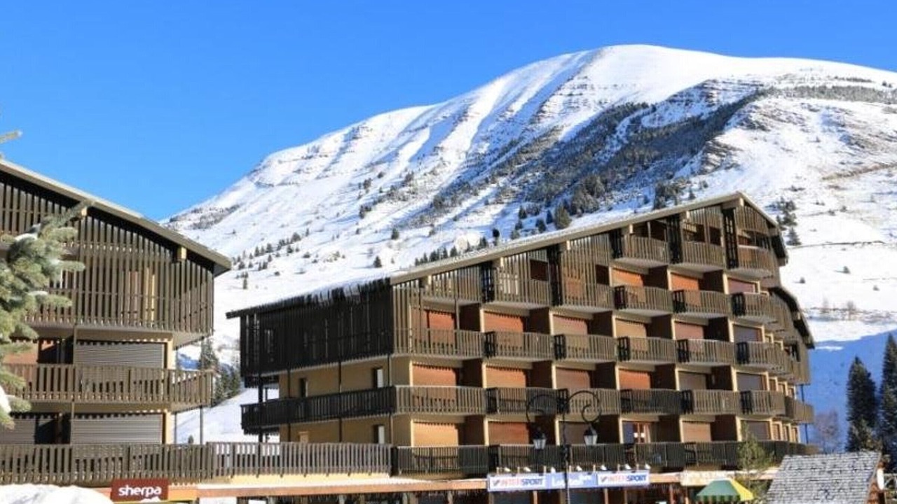 Photo of Outdoor in Auris