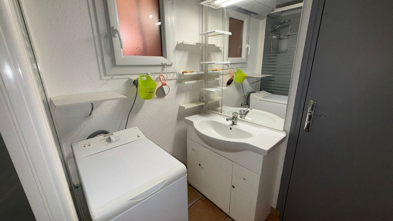 Photo of Bathroom in Banyuls-sur-Mer