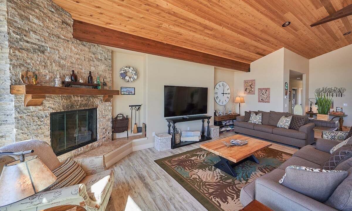Photo of Livingroom in Kiwanda Shores