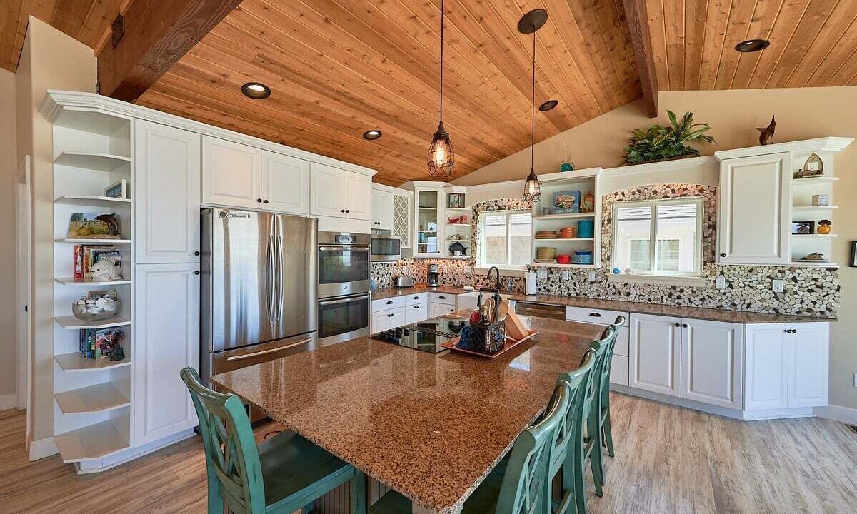Photo of Kitchen in Kiwanda Shores