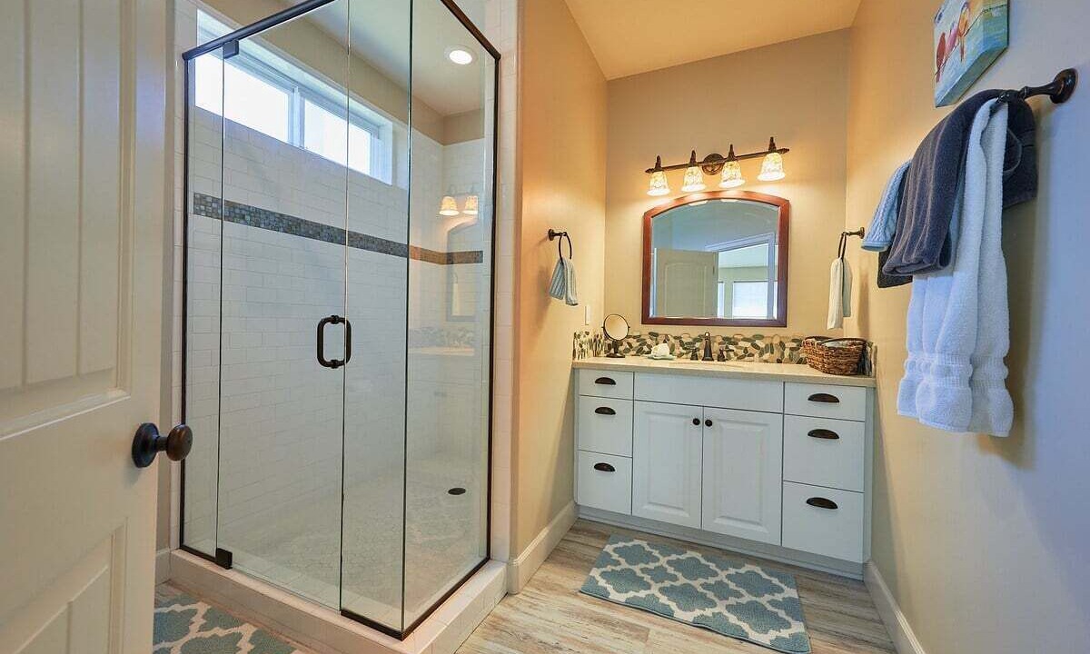 Photo of Bathroom in Kiwanda Shores