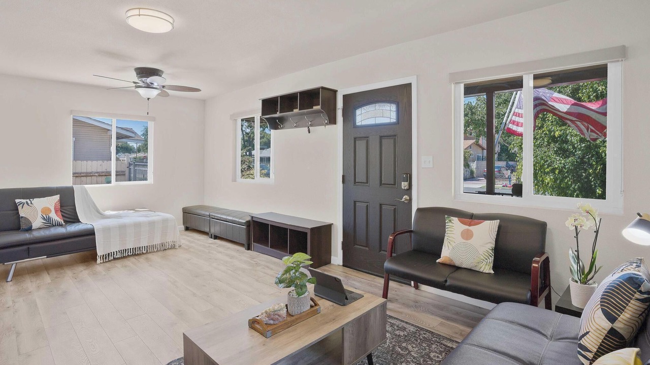 Photo of Livingroom in Santa Ana