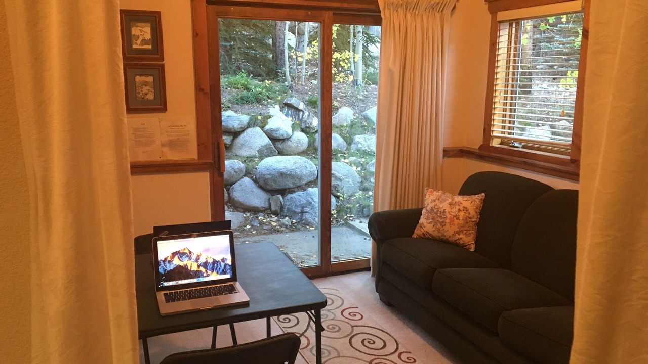 Photo of Livingroom in Four O'Clock