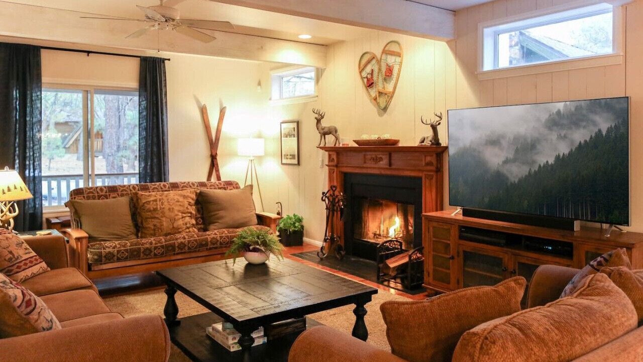 Photo of Livingroom in Big Bear Lake