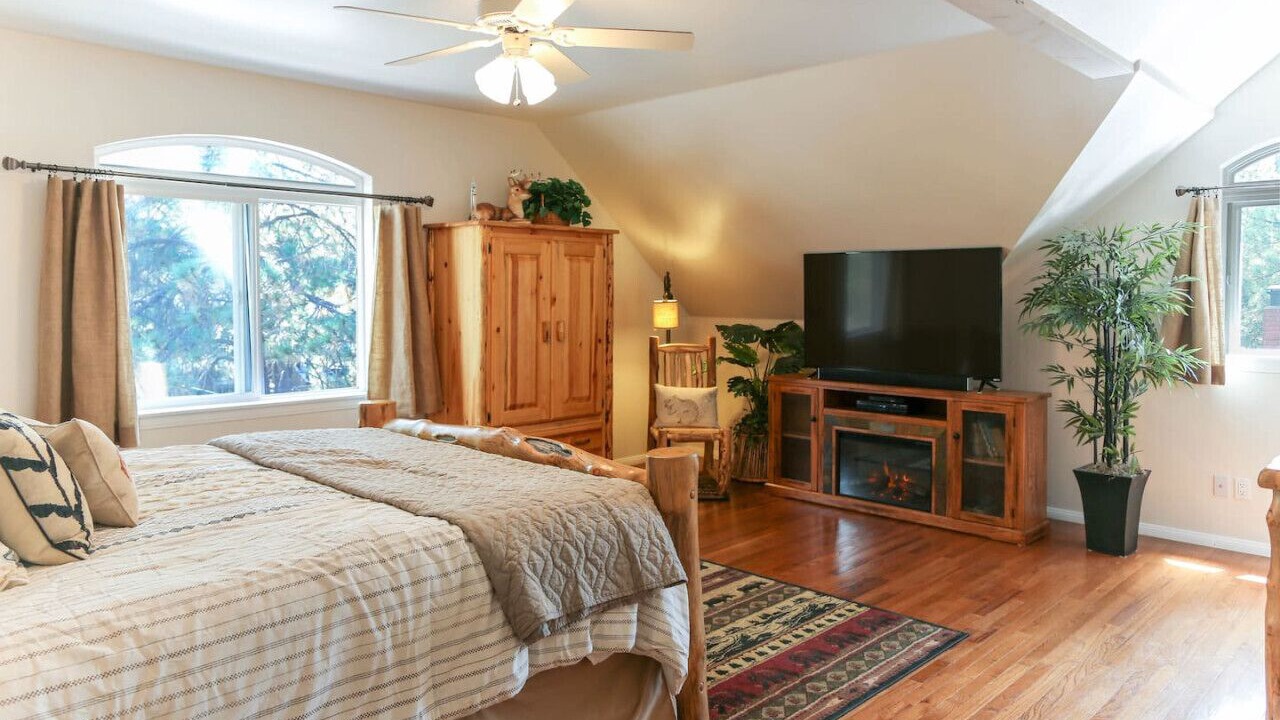 Photo of Bedroom in Big Bear Lake