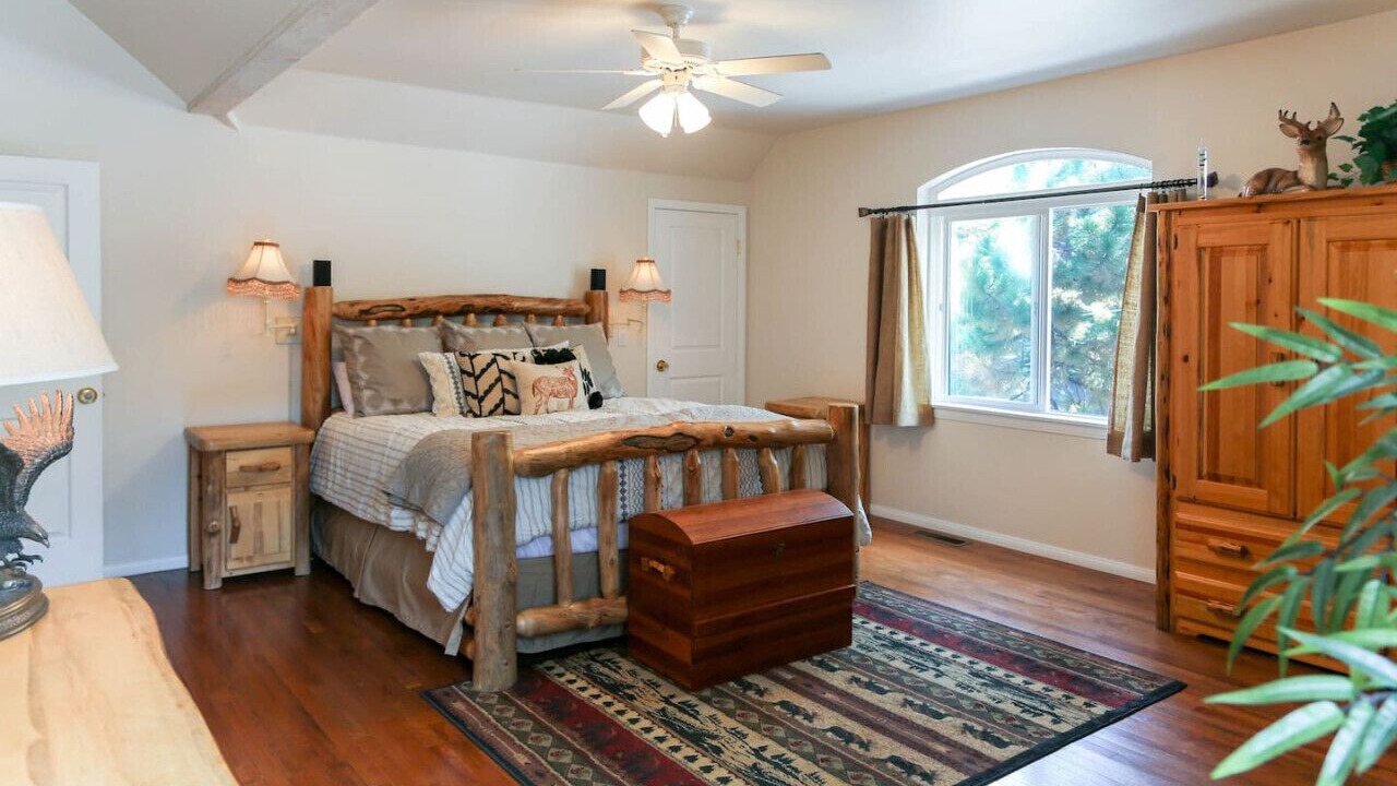 Photo of Bedroom in Big Bear Lake