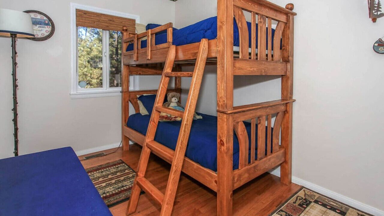 Photo of Bedroom in Big Bear Lake