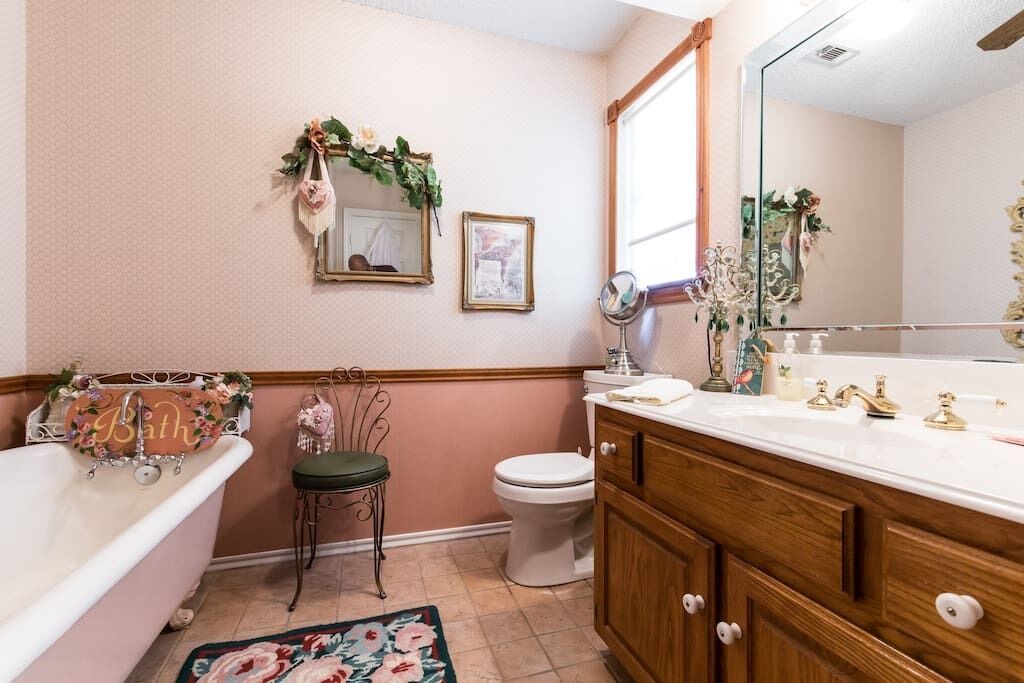 Photo of Bathroom in Ovilla