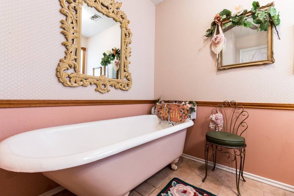 Photo of Bathroom in Ovilla