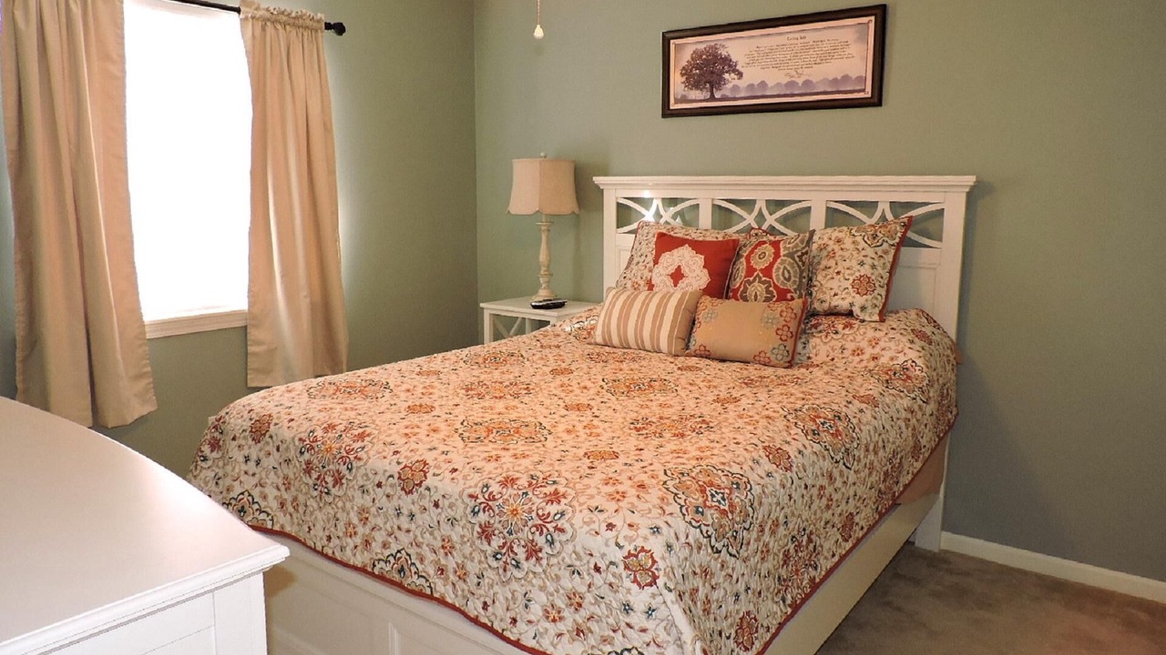 Photo of Bedroom in Camdenton