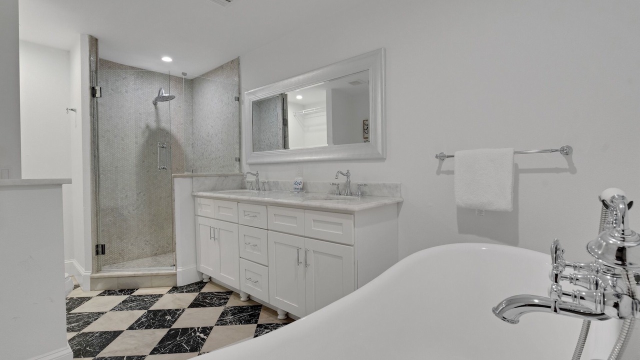 Photo of Bathroom in Siesta Key Village