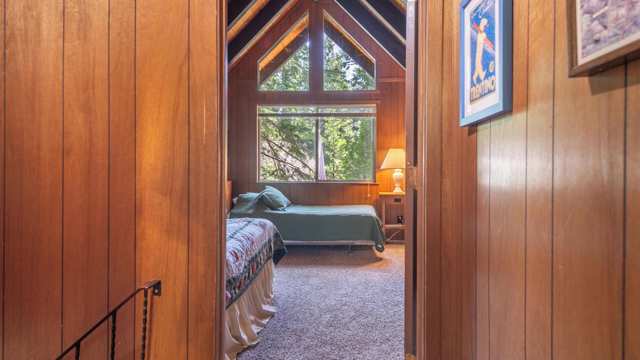 Photo of Bedroom in Homewood