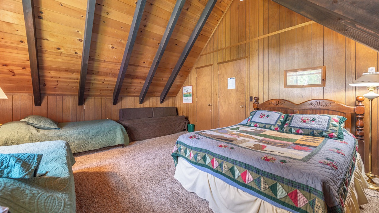 Photo of Bedroom in Homewood
