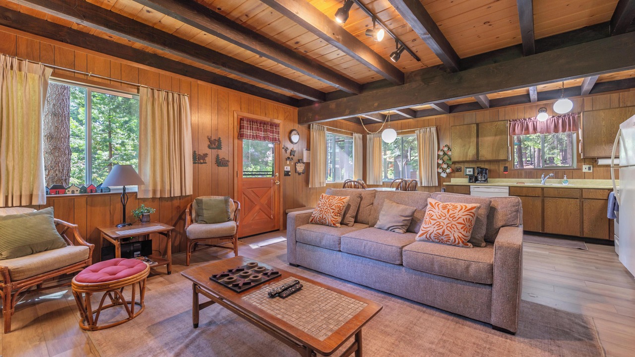 Photo of Livingroom in Homewood